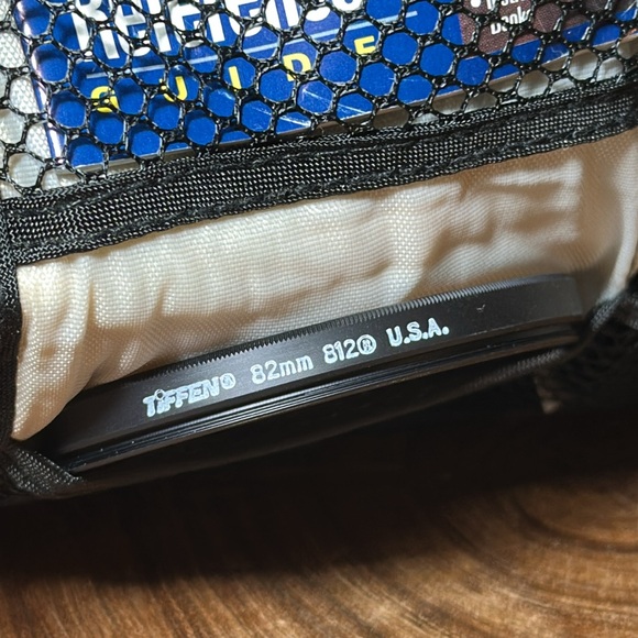 TIFFEN 82mm Outdoor Lens Filter Kit - Picture 6 of 9